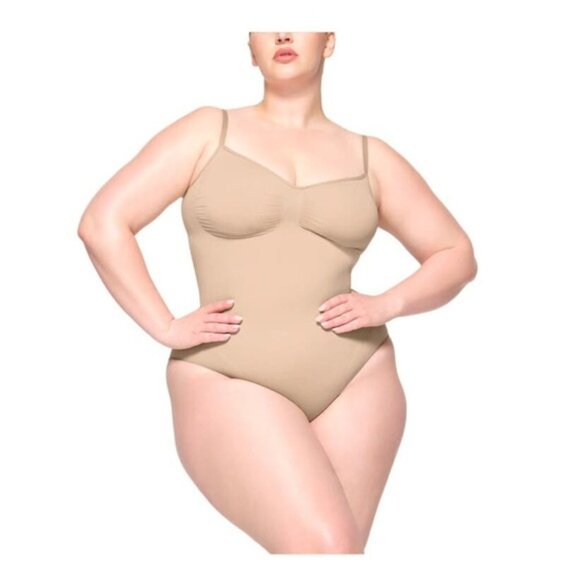 SKIMS Sculpting Brief Bodysuit S/M (US 2–10) Mica Cream NWOT MSRP $72 - Picture 6 of 8